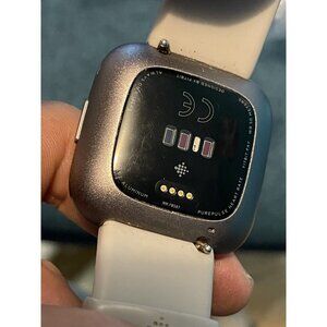 Fitbit Versa2‎ Fitness Tracking Smartwatch Fb507 Black No Charger